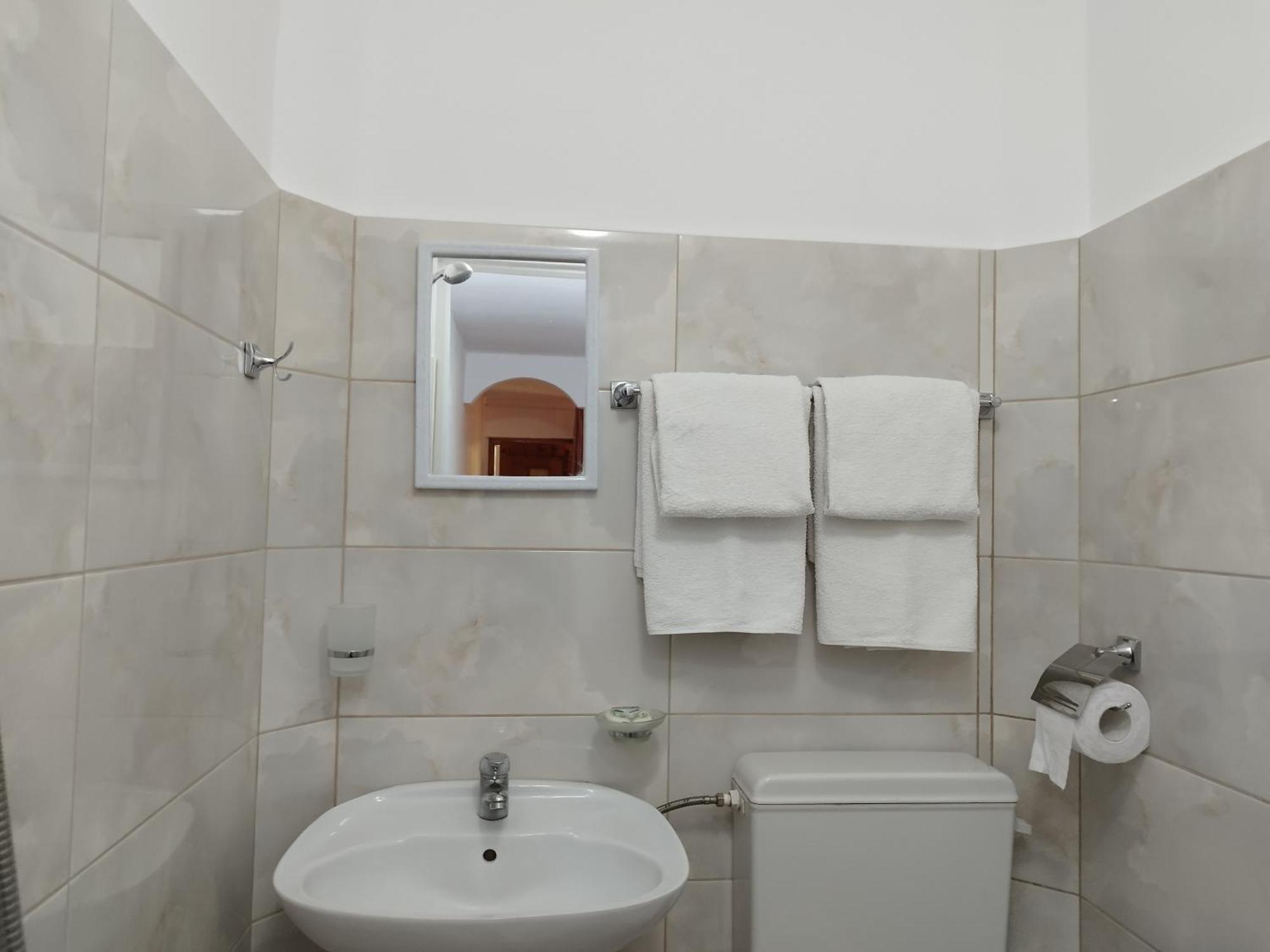 Villa Jun Guest House Belogradchik Ngoại thất bức ảnh